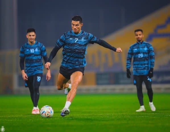 Cristiano Ronaldo musi poczekać na debiut w Al-Nassr