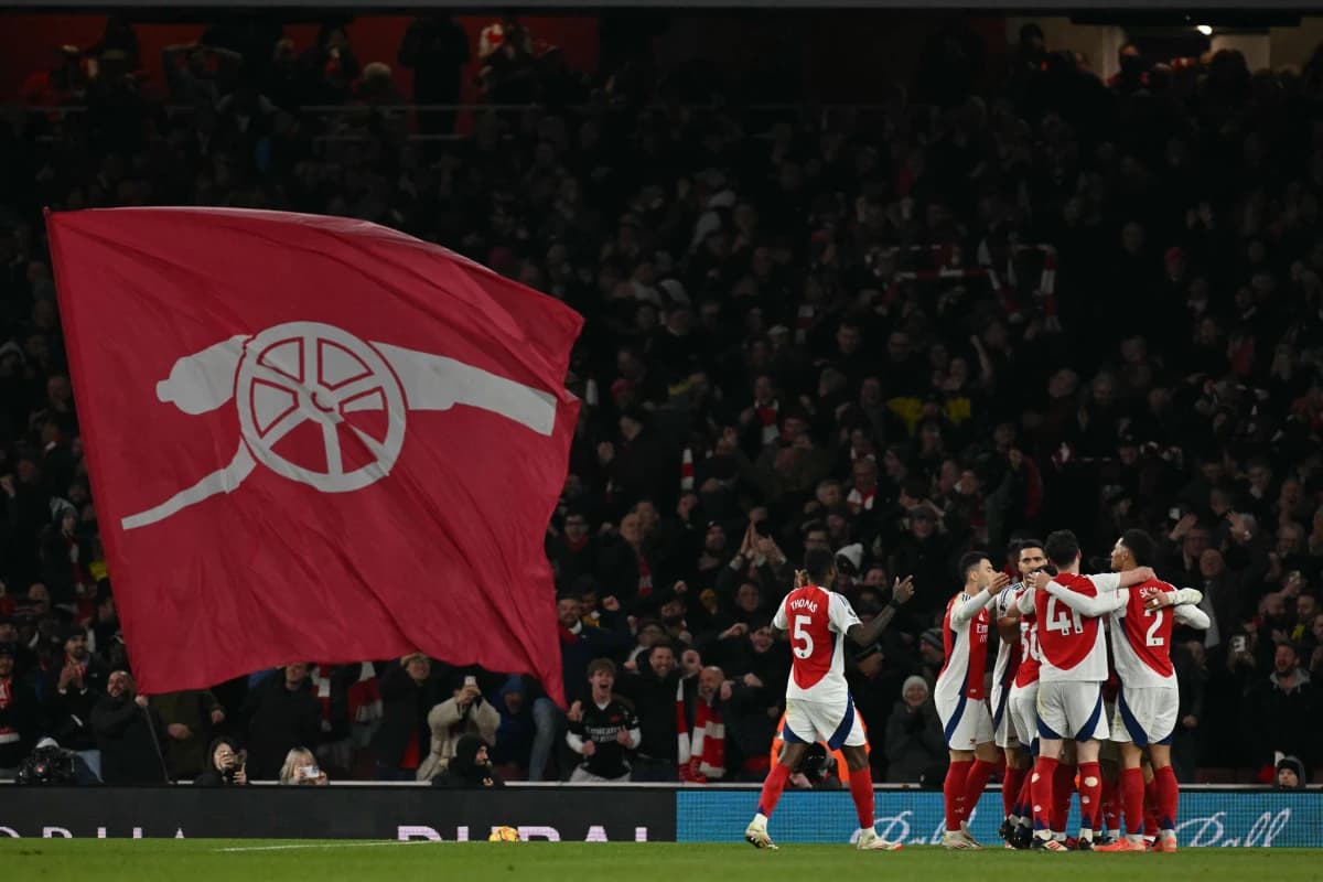 Obrazek newsa : Premier League: Arsenal demoluje City w hicie kolejki!