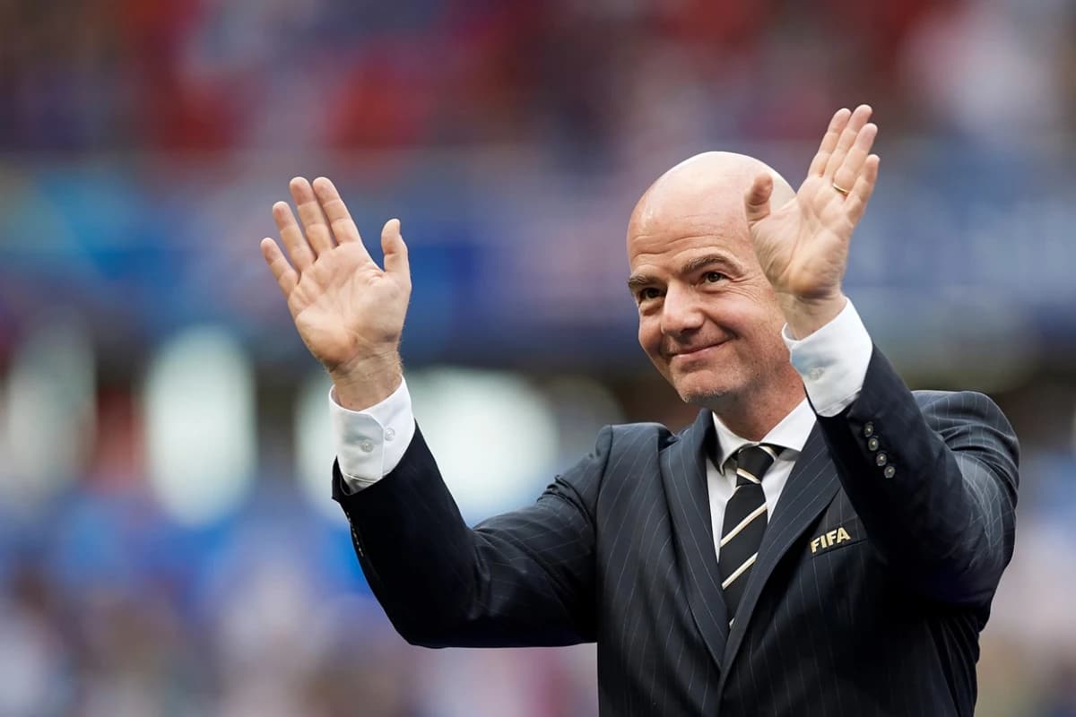 KMŚ: Wyścig z czasem Infantino