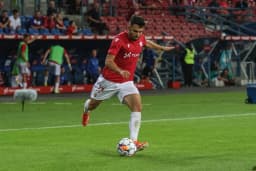 Obrazek news: Legnica - Wisła Kraków statystyki po meczu. Strzały, posiadanie i inne dane (29.08.2025)