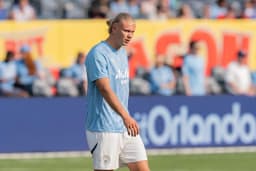 Obrazek news: Nottingham - Manchester United  typy, kursy bukmacherskie i statystyki w analizie meczu (01.11.2025)