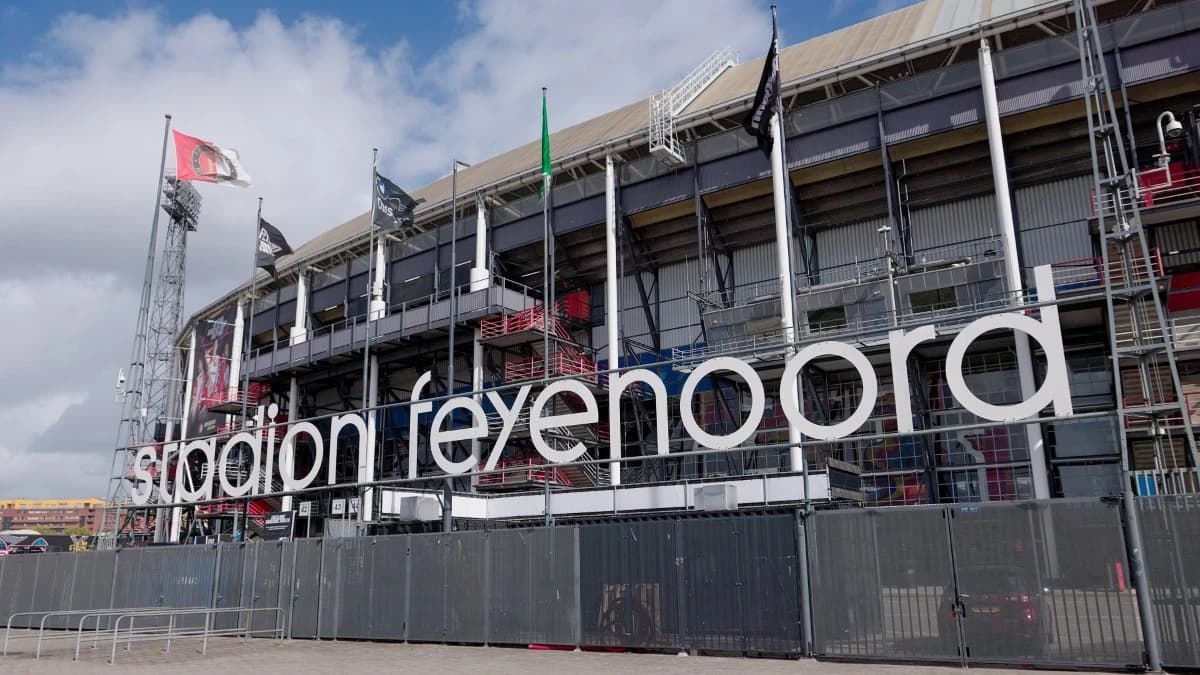 Statystyki po meczu Feyenoord - Como. Strzały, posiadanie i inne dane (14.10.2026)