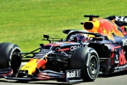 Obrazek news: Verstappen i Hadjar na podium w Baku. Red Bull czekał na taki wynik ponad dwa lata