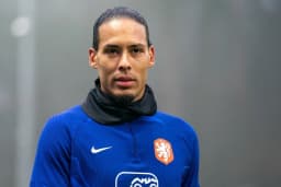 Obrazek news: Virgil van Dijk spotka się z Xavim. Chodzi o jego przyszłość w reprezentacji Holandii