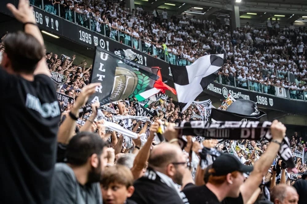 Juventus chce Rayan Aït-Nouriego. Manchester City może zgodzić się na wypożyczenie