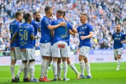 Obrazek news: Lincoln City - Lech Poznań składy na mecz. Kto w wyjściowych jedenastkach? (23.10.2025)