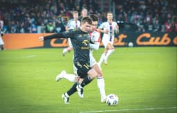 Obrazek news: Górnik Zabrze - Lech Poznań transmisja TV, stream online. Gdzie oglądać? (07.02.2026)