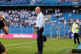 Trener Lecha Poznań wziął w obronę swojego piłkarza. Wyjaśnił też nieobecność skrzydłowego